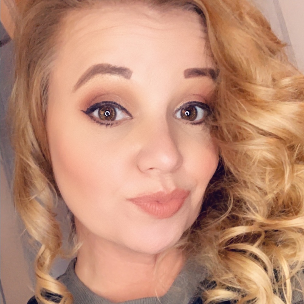 Meet your Posher, Teralee
